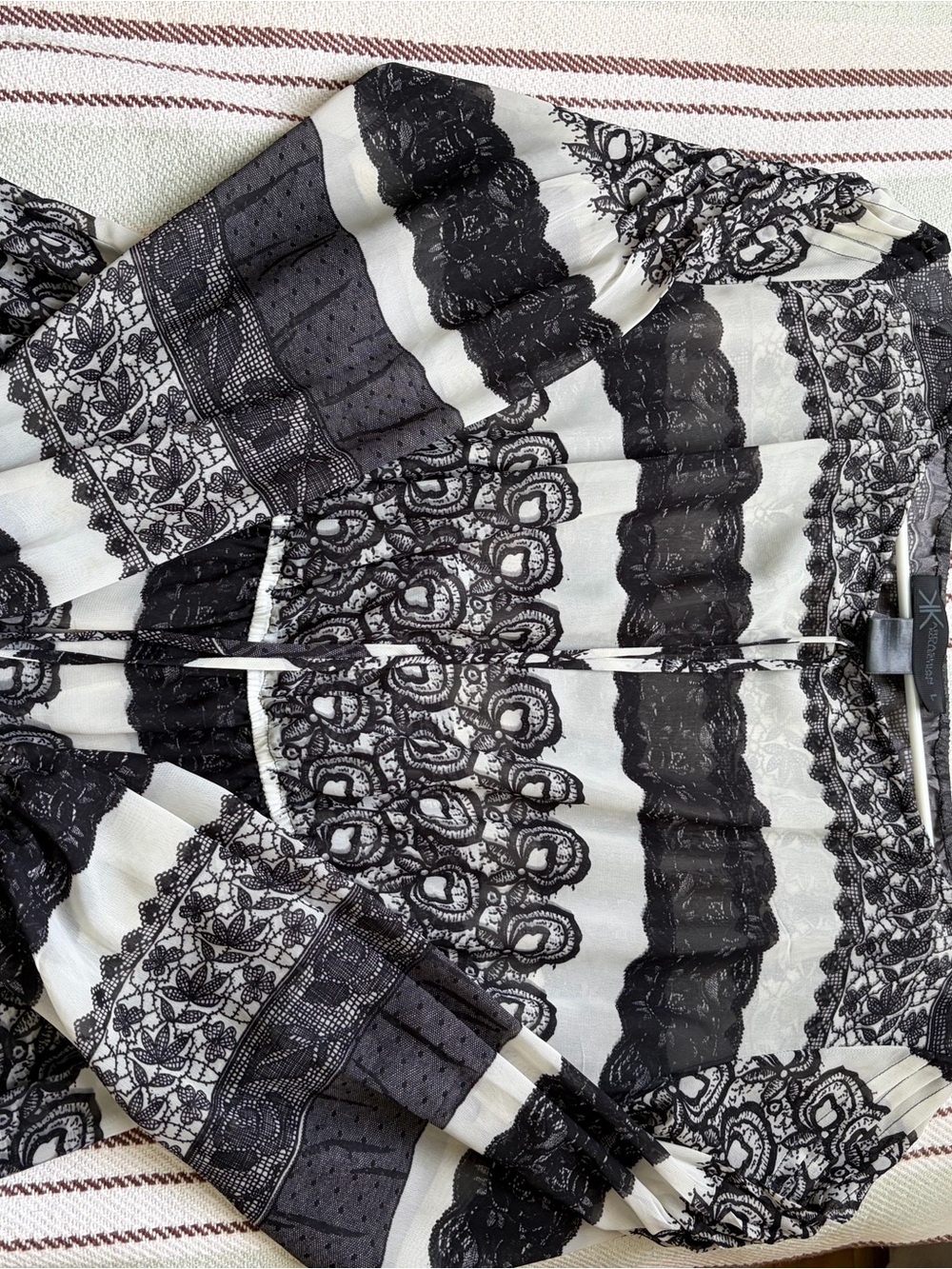 Kardashian Kollection Women’s Black and White Lace-Print Dress
